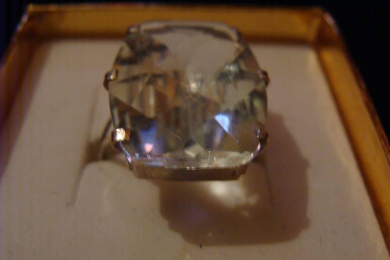 anel de prata com pedra grande Imagem 3